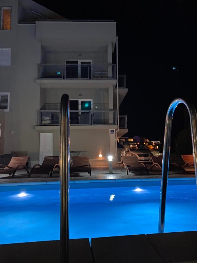 Apartments Carpe Diem Primošten Buitenkant foto